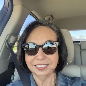 Meet your Posher, Diana